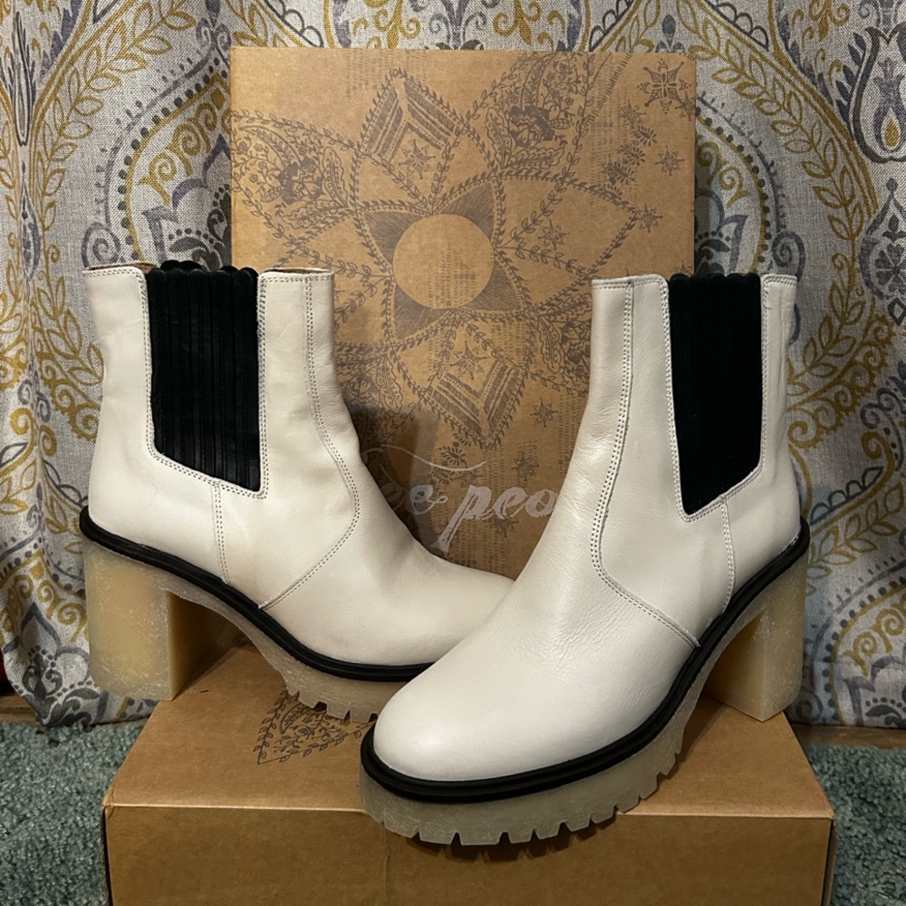 Free People Women's James White Leather Chelsea Boots